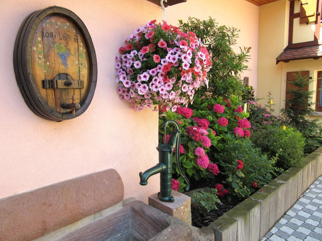 B&B Le Clos Des Raisins Beblenheim Bagian luar foto