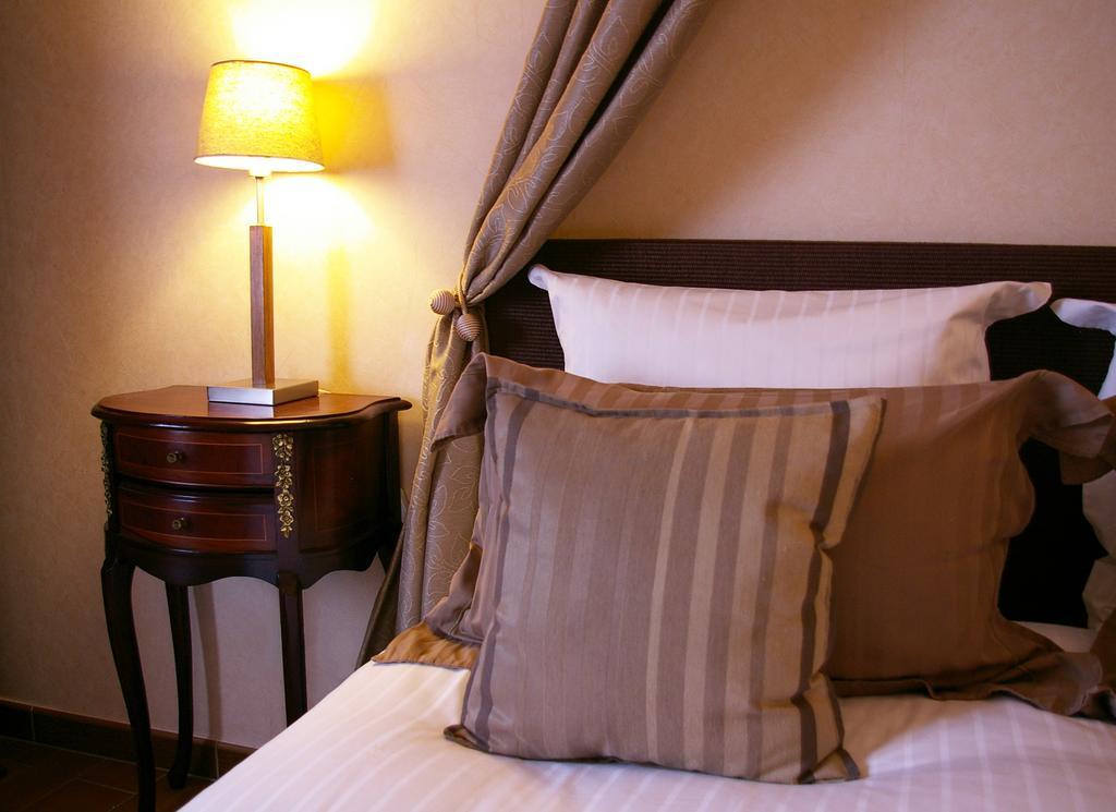 B&B Le Clos Des Raisins Beblenheim Ruang foto